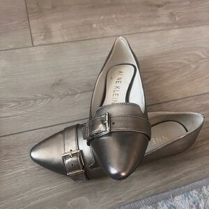 🩶Anne Klein iflex Akkayah Metallic Pointed Toe Flats: Sz 6M